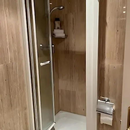 公寓 Elviria Gardens 马尔韦利亚